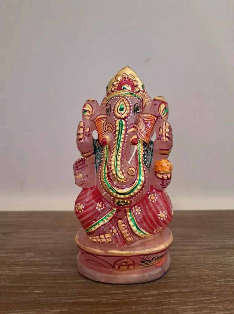 Statue de Ganesh en Quartz Rose Peint