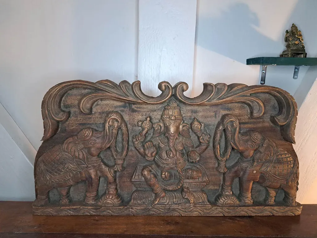 Panneau en Bois Éléphant et Ganesh